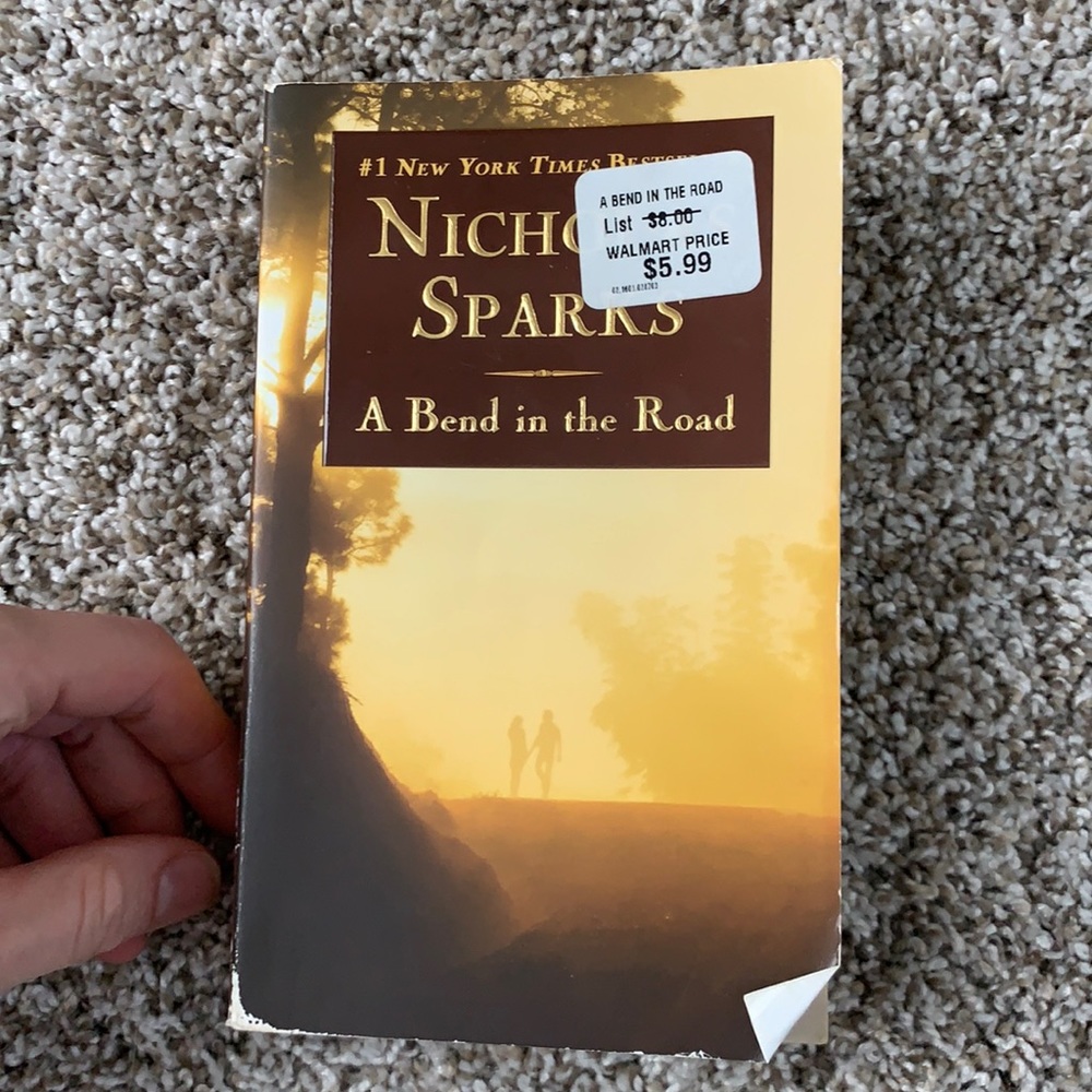 A bend in the road by Nicholas sparks